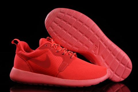 roshe run rouge noir